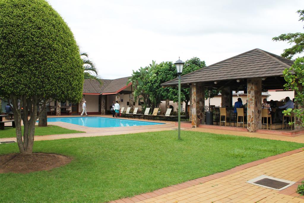 The George Hotel Manzini Exterior photo